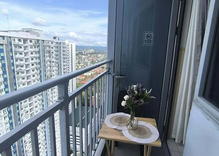 A & K Vibes Modern Quezon Apartamento
